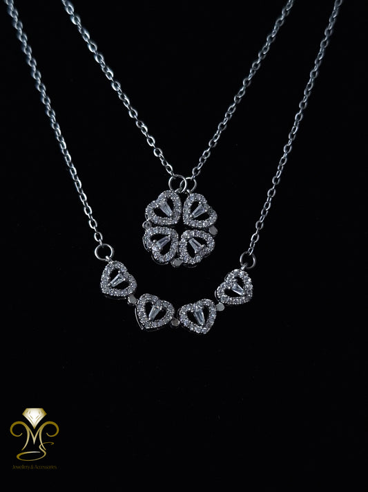 Trendy Hearts Rose necklace
