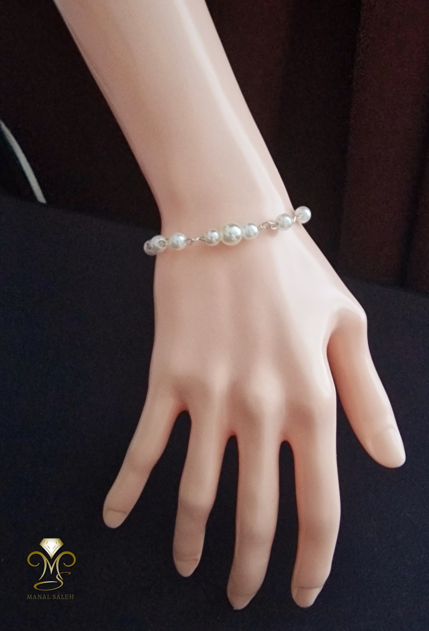 Simple beads bracelet