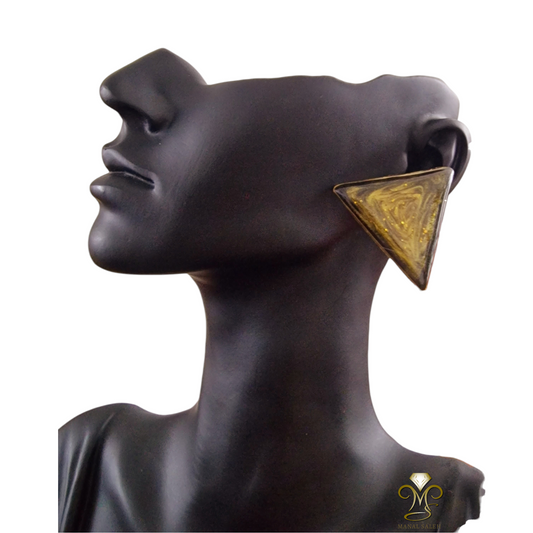 Golden touch triangle earrings (Pre-Order)